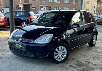 Ford Fiesta 124.550 km 2.590 &euro; Mönchengladbach 41238