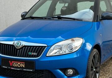 Skoda Fabia 77.902 km 9.390 &euro; Duisburg 47249