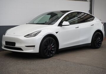 Tesla Model Y 29.094 km 42.150 &euro; Mönchengladbach 41236