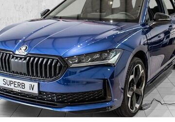 Skoda Superb 10.000 km 41.480 &euro; Düsseldorf 40474