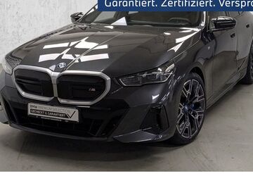 BMW i5 14.275 km 71.540 &euro; Düsseldorf 40595