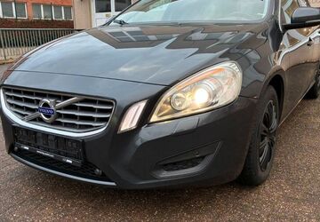 Volvo V60 249.929 km 6.590 &euro; Willich 47877
