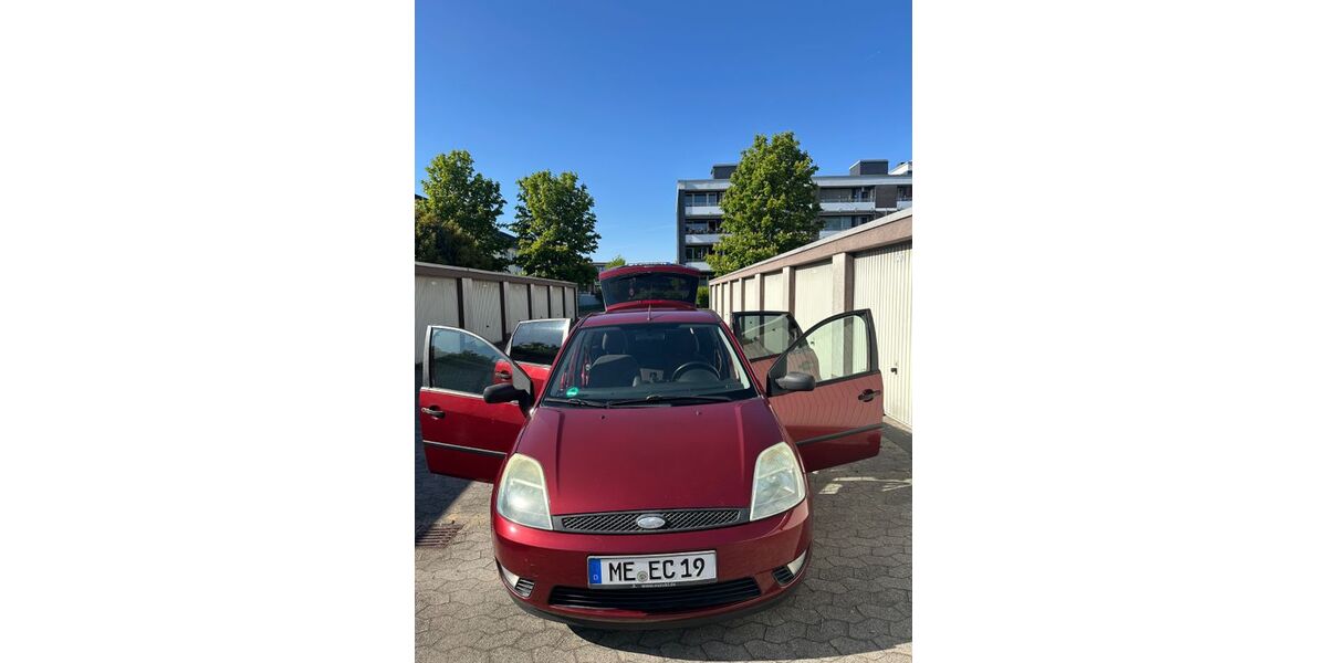 Ford Fiesta 230.500 km 1.250 &euro; Langenfeld 40764
