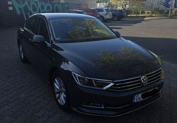 VW Passat 145.000 km 16.500 &euro; Düsseldorf 40225