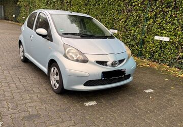 Toyota Aygo (X) 149.000 km 3.790 &euro; Düsseldorf 40239