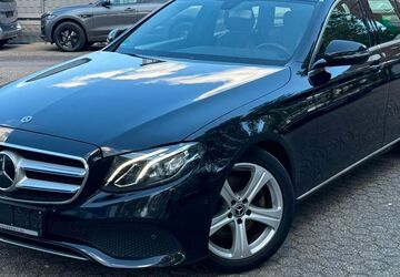 Mercedes-Benz E 220 160.000 km 17.999 &euro; Düsseldorf 40233