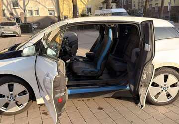 BMW i3 92.370 km 10.600 &euro; Duisburg 47166