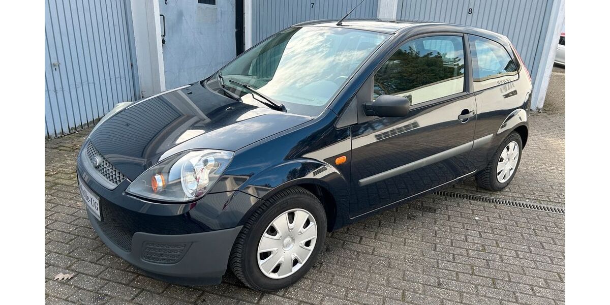 Ford Fiesta 74.050 km 2.150 &euro; Oberhausen 46047