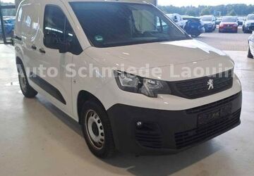 Peugeot Partner 14.457 km 19.399 &euro; Oberhausen 46045