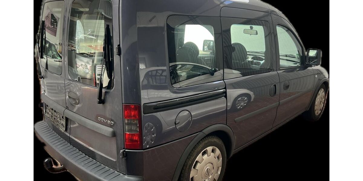 Opel Combo 181.000 km 3.500 &euro; Duisburg 47269