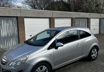 Opel Corsa 89.570 km 3.300 &euro; Düsseldorf 40229