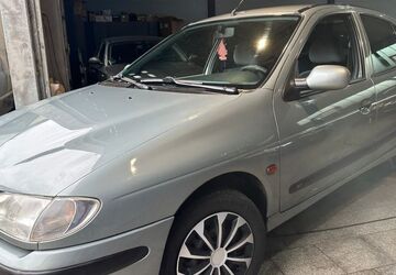 Renault Megane 140.000 km 1.950 &euro; Duisburg 47059