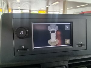 Opel Combo - e Edition PDC vo.&hi. Holzausbau verglaste 20.076 km 17.980 &euro; HAAN 42781