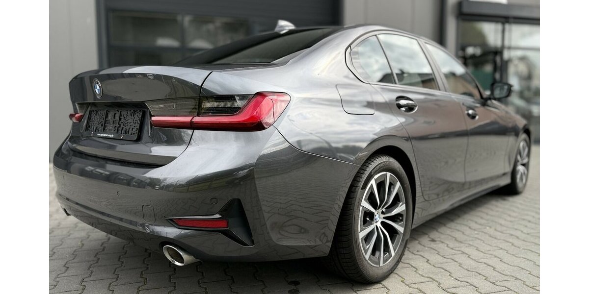 BMW 320d Advantage / Schiebedach / Navi / Keyless 94.000 km 26.290 &euro; Mönchengladbach 41066