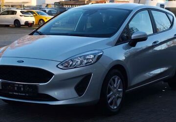Ford Fiesta 14.900 km 9.899 &euro; Mönchengladbach 41066