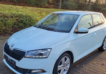 Skoda Fabia 59.000 km 9.799 &euro; Moers 47441