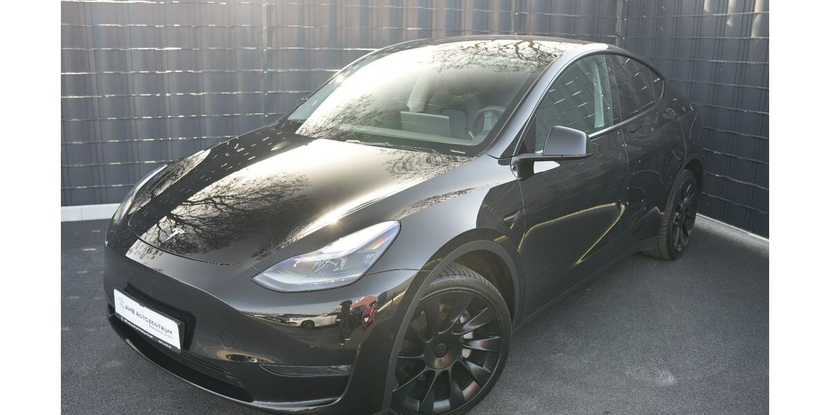 Tesla Model Y 47.114 km 33.999 &euro; Dormagen 41539
