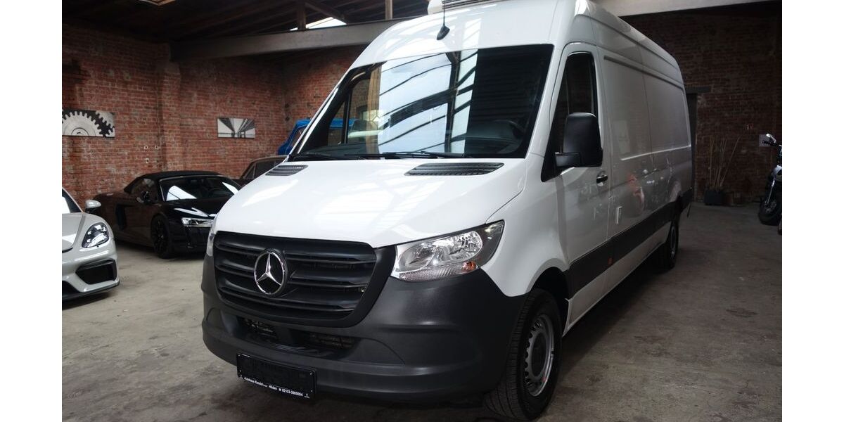Mercedes-Benz Sprinter 181.455 km 43.980 &euro; Hilden 40721