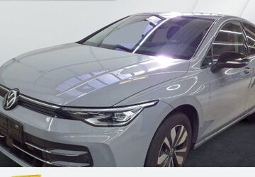 VW Golf 26.769 km 28.430 &euro; Duisburg 47059