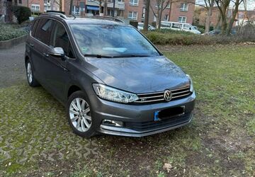 VW Touran 196.000 km 12.800 &euro; Düsseldorf 40229
