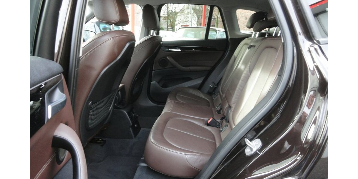 BMW X1 20 d xLine 4x4 Autom Navi Leder SHZ PDC LED 208.000 km 15.999 &euro; Neuss 41462