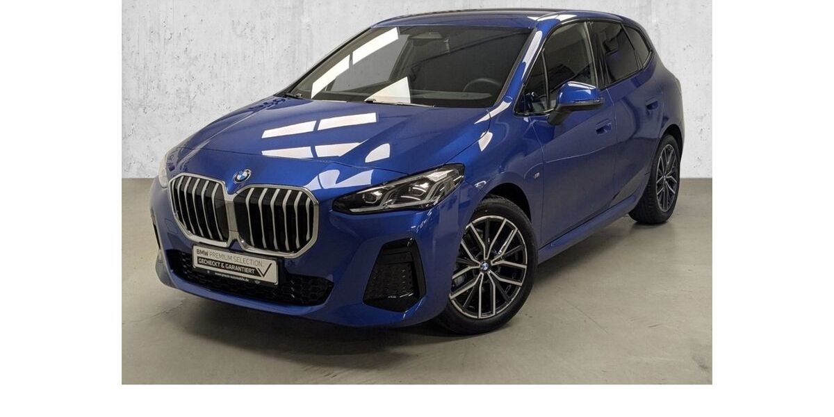 BMW 220 Active Tourer 11.406 km 34.940 &euro; Düsseldorf 40595