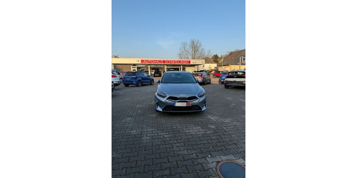 Kia ceed / Ceed 80.300 km 16.600 &euro; Düsseldorf 40589