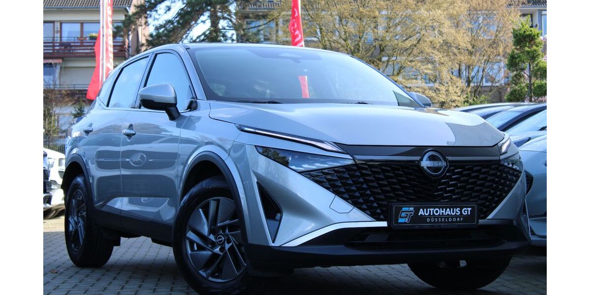 Nissan Qashqai 19.748 km 26.999 &euro; Düsseldorf 40625