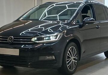 VW Touran 45.200 km 33.770 &euro; Meerbusch 40668