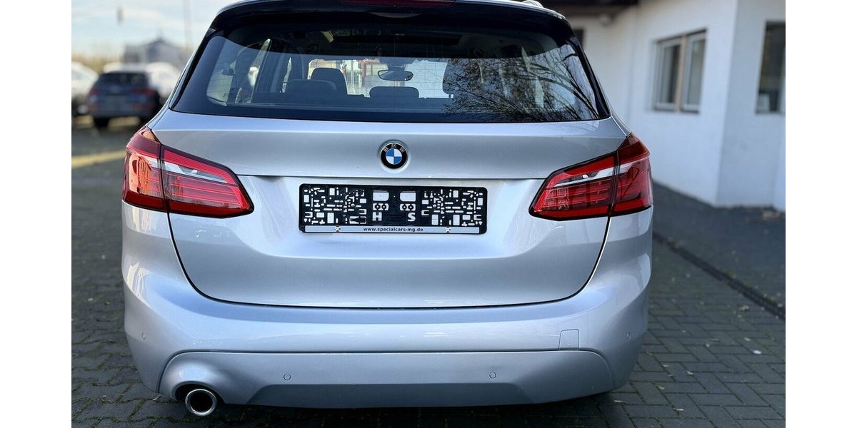 BMW 218 Active Tourer Automatik / PANO / LED / 1.Hd 65.000 km 16.780 &euro; Mönchengladbach 41066