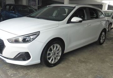 Hyundai i30 150.000 km 11.250 &euro; Düsseldorf 40223