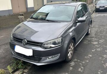 VW Polo 48.283 km 7.950 &euro; Solingen 42697