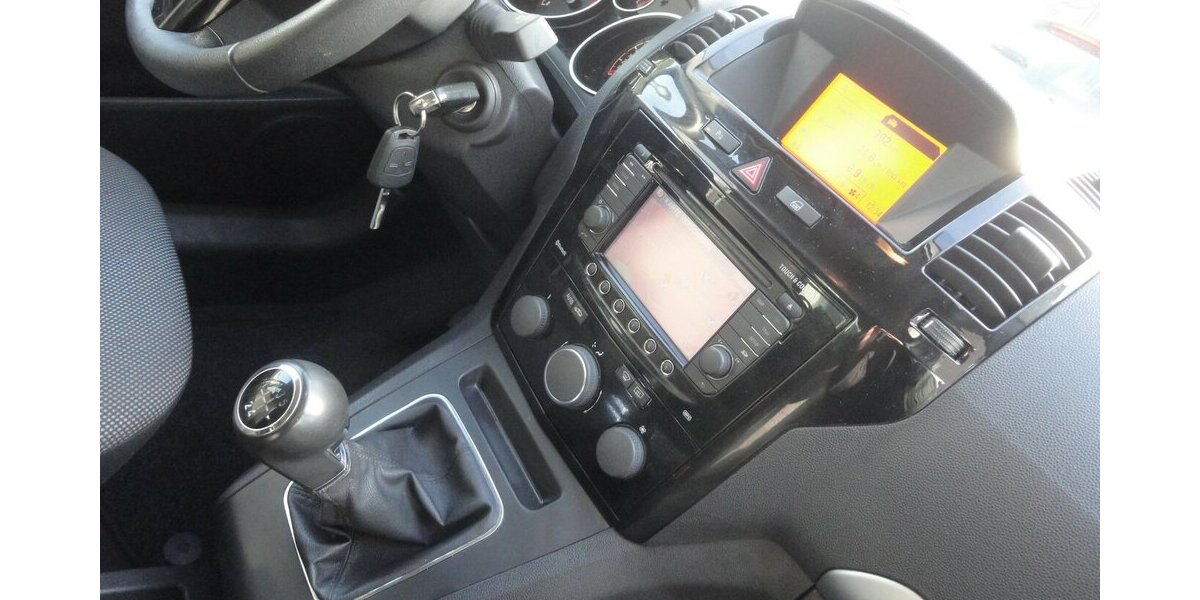 Opel Zafira 1,8 Family Navi Klimatr.PDC 7 Sitzer 136.000 km 6.400 &euro; Neuss 41462