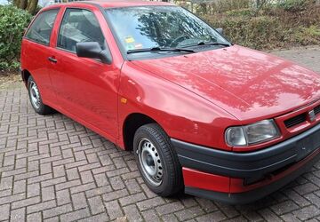 Seat Ibiza 18.982 km 3.200 &euro; Remscheid 42855