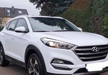 Hyundai TUCSON 31.000 km 15.900 &euro; Duisburg 47249