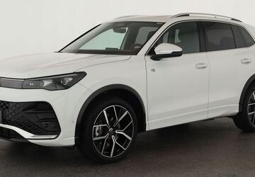 VW Tiguan 15.200 km 47.174 &euro; Neuss 41464