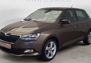 Skoda Fabia 52.572 km 12.248 &euro; Moers 47445