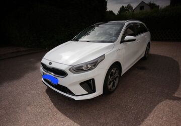 Kia ceed Sportswagon 54.000 km 22.600 &euro; Oberhausen 46119