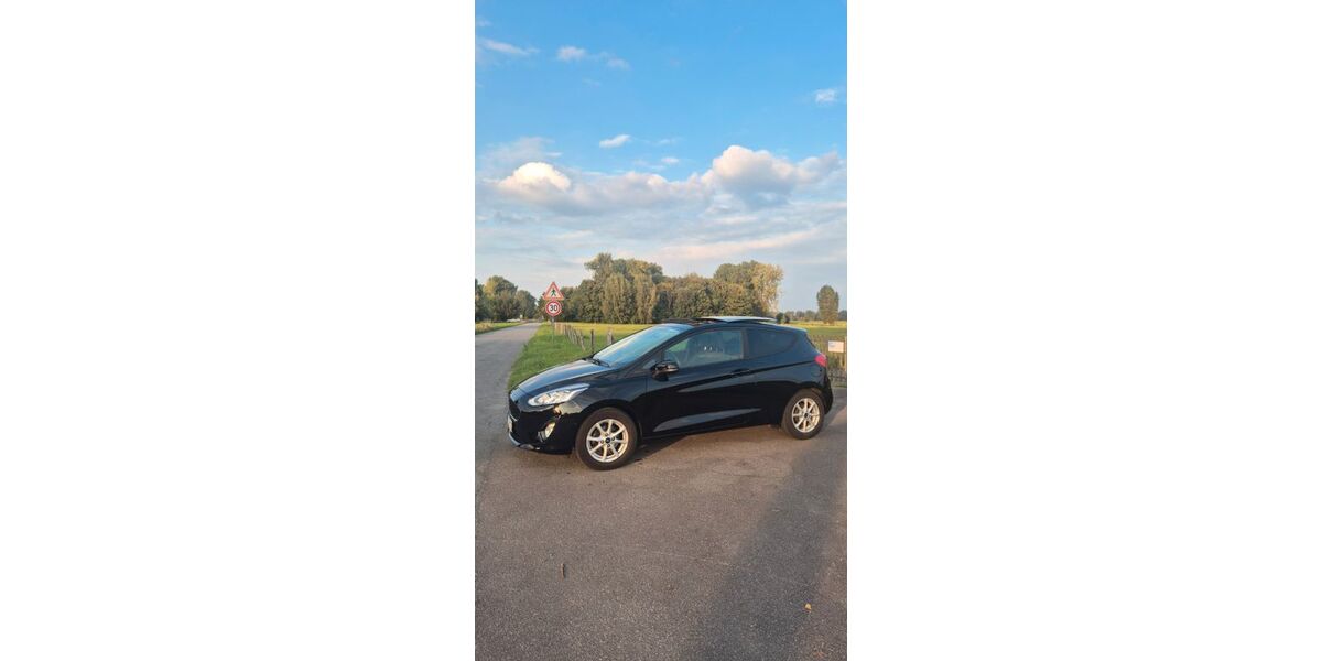 Ford Fiesta 73.000 km 9.200 &euro; Düsseldorf 40223