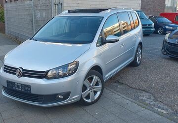 VW Touran 144.000 km 10.890 &euro; Mönchengladbach 41061
