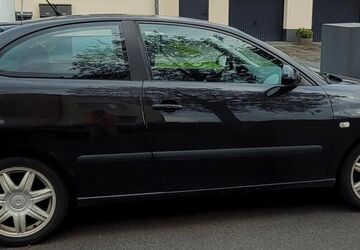 Seat Ibiza 222.222 km 1.599 &euro; DÜSSELDORF 40597