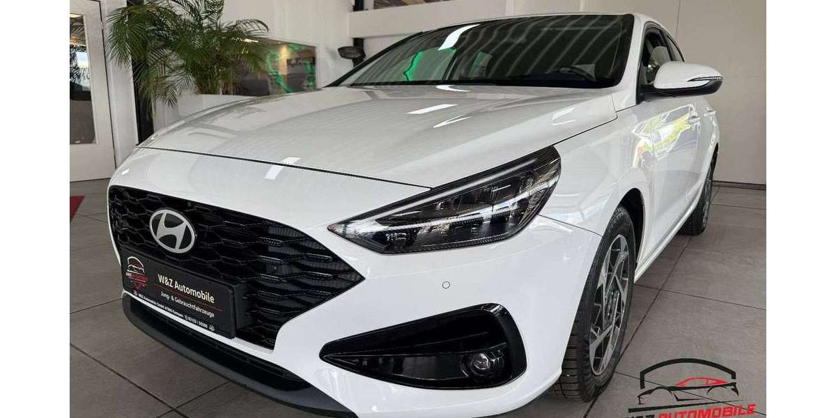 Hyundai i30 12.626 km 23.790 &euro; Kempen 47906