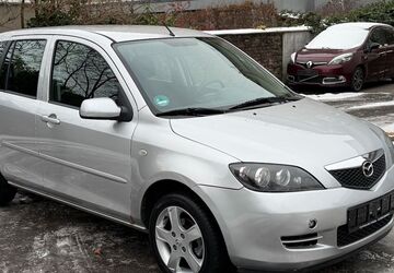 Mazda 2 130.290 km 3.450 &euro; Krefeld 47799