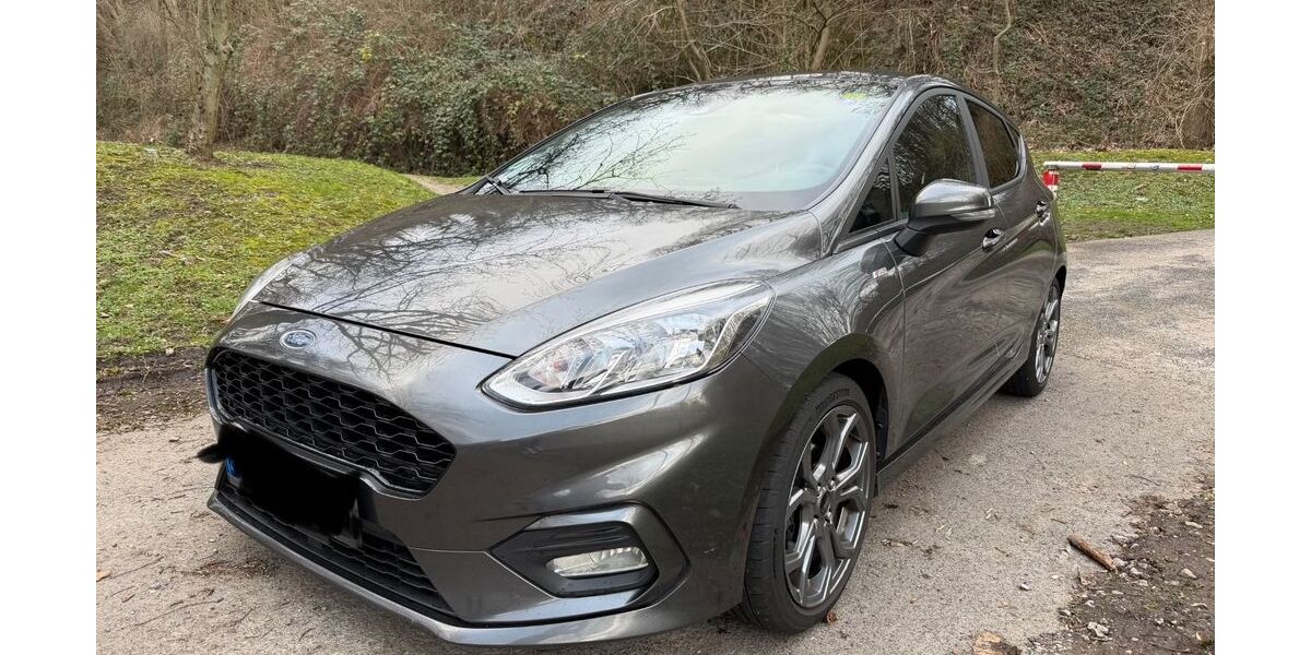 Ford Fiesta 123.000 km 8.000 &euro; Wuppertal 42105