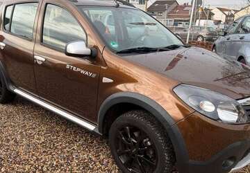 Dacia Sandero 56.400 km 6.100 &euro; Leverkusen 51371