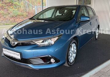 Toyota Auris 103.000 km 10.990 &euro; Krefeld 47805