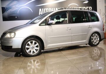 VW Touran 259.998 km 3.999 &euro; Ratingen 40880