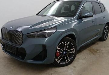 BMW iX1 6.200 km 48.980 &euro; Meerbusch 40668