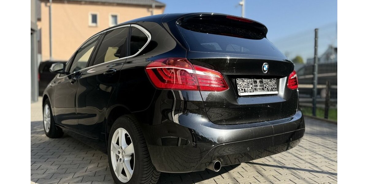 BMW 218 Active Tourer i / Advantage / PANO / Keyless 70.000 km 16.890 &euro; Mönchengladbach 41066