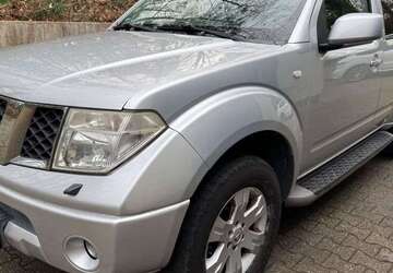 Nissan Pathfinder 336.000 km 3.950 &euro; Mönchengladbach 41069